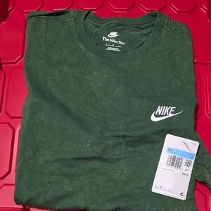 Nike Forest Green T-Shirt with White Logo